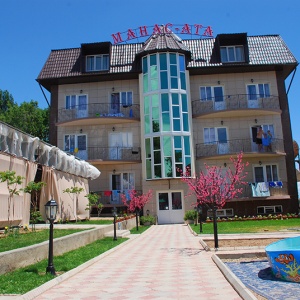 Гостиница "Манас-Ата" на Иссык-Куле.