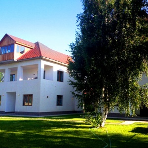 Коттеджи "Sunrise Villas" на Иссык-Куле